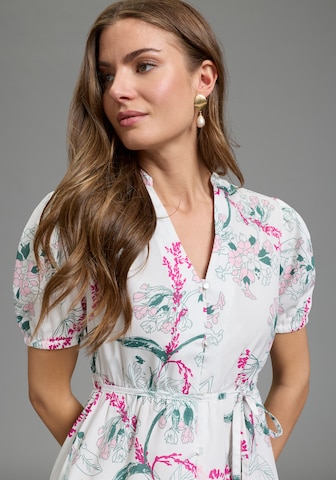 LAURA SCOTT Kleid in Weiß