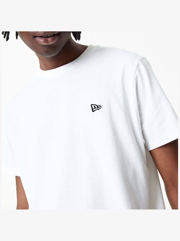 NEW ERA Shirt 'New Era Essential' in Wit