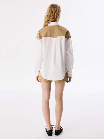 Twist Blouse in Beige