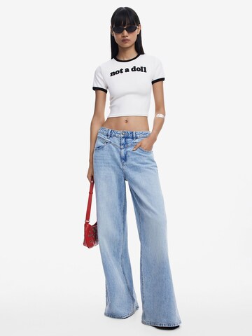 Desigual Футболка 'Not a Doll' в Белый