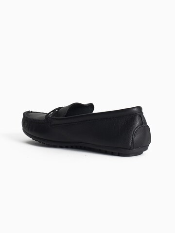Minnetonka Mokasini 'Kelsea' | črna barva