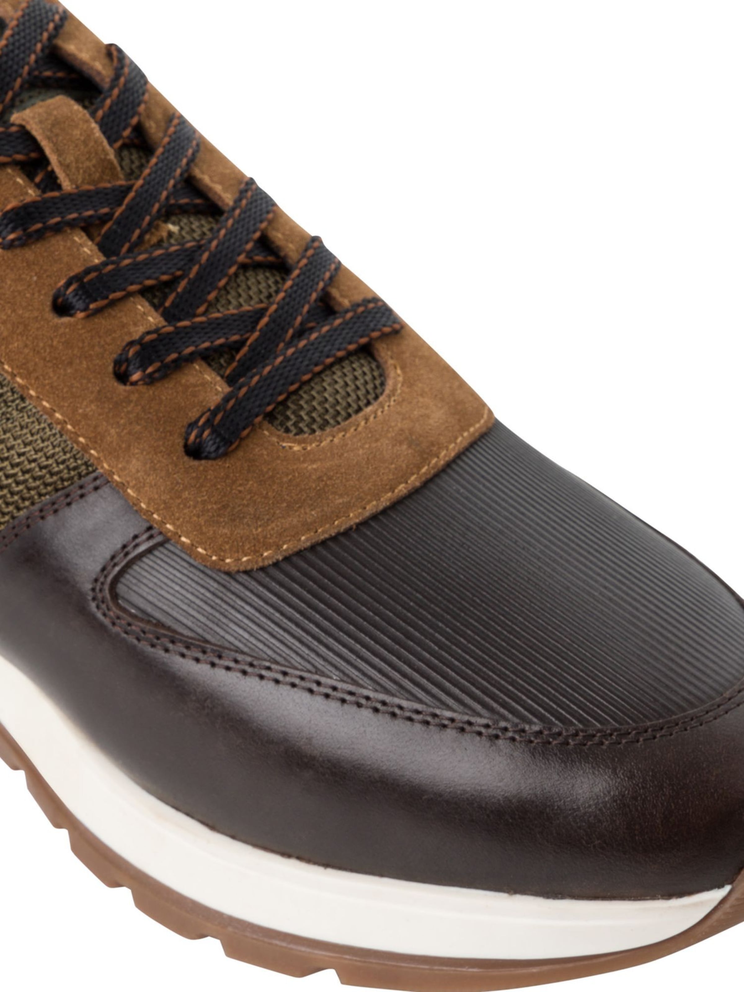 s.Oliver Sneaker in Braun