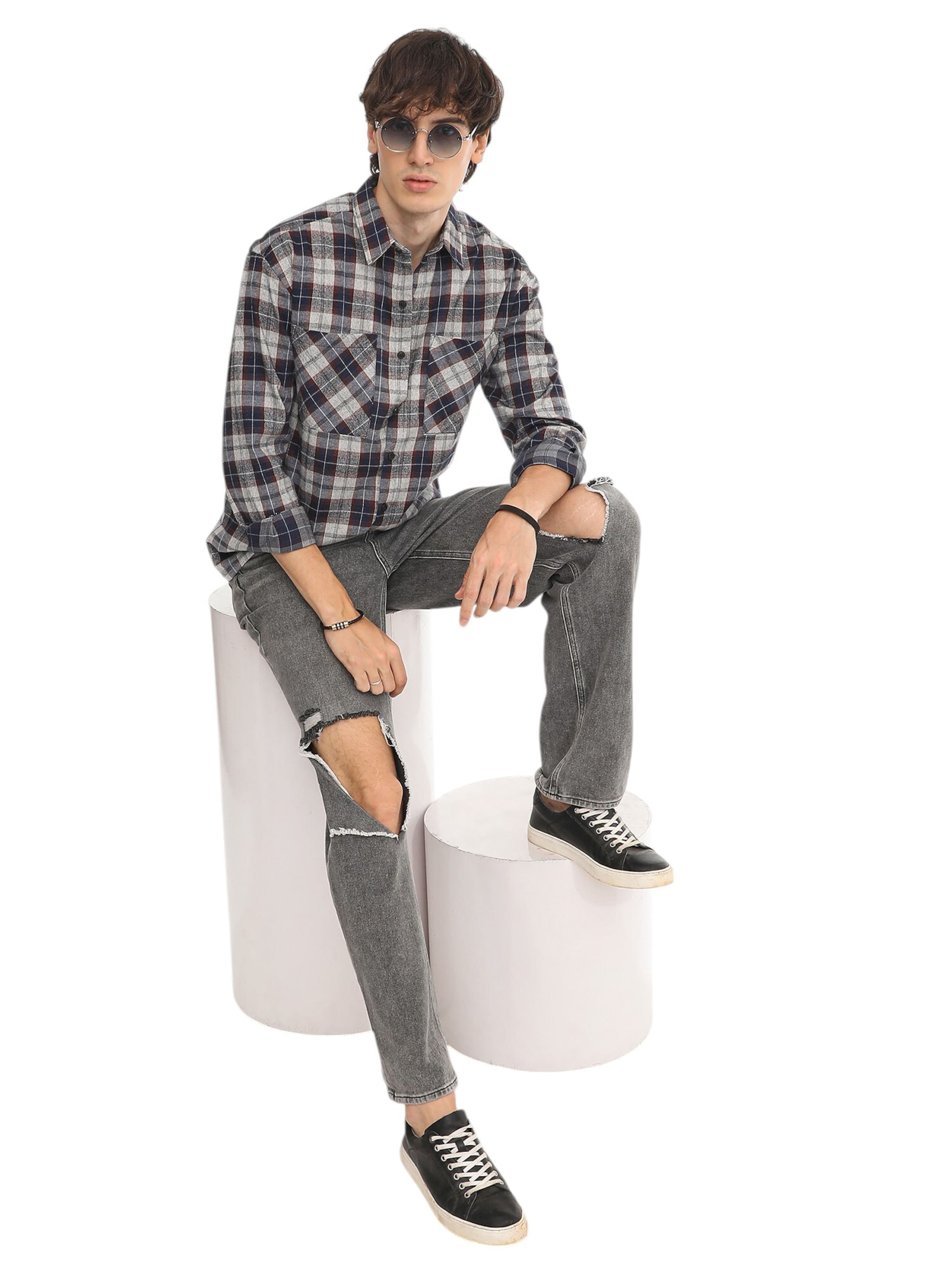 pelēks Campus Sutra Standarta piegriezums Krekls 'Tawnie'