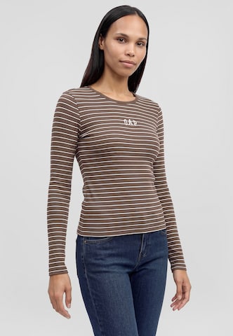 Gap Petite Shirt in Brown: front