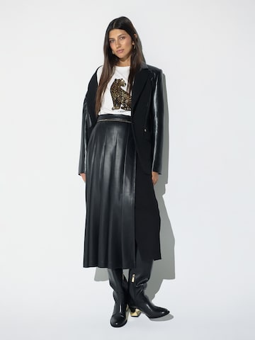 Lola Casademunt Rock in Schwarz