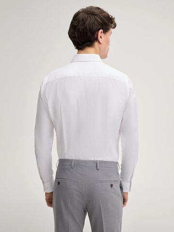 Coupe slim Chemise business 'Pierce' JOOP! en blanc