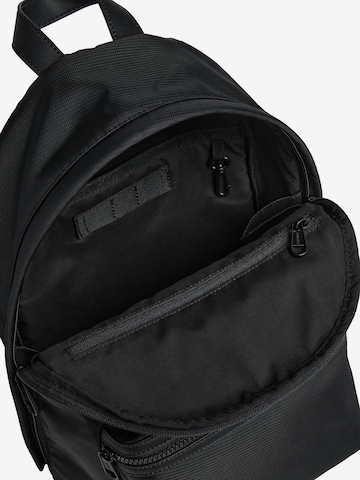 Calvin Klein Backpack 'ESSENTIAL CAMPUS' in Black