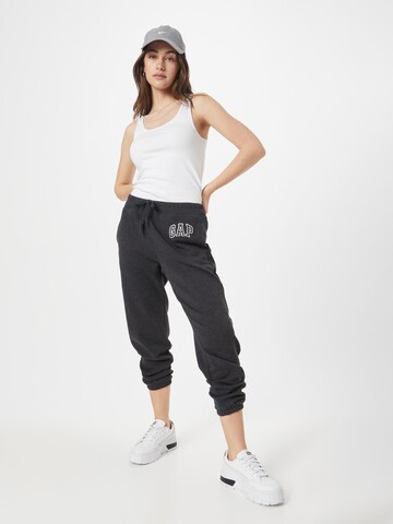 GAP Tapered Hose 'HERITAGE' in Grau