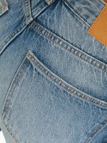 Bershka Regular Jeans in Blue