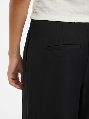 Noisy may - Pierna ancha Pantalón en negro