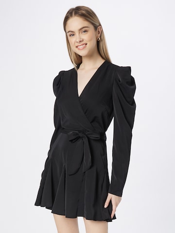 Rochie de la AX Paris pe negru: față