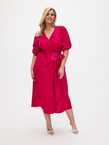 RYC by Angelina Kirsch Kleid in Rot