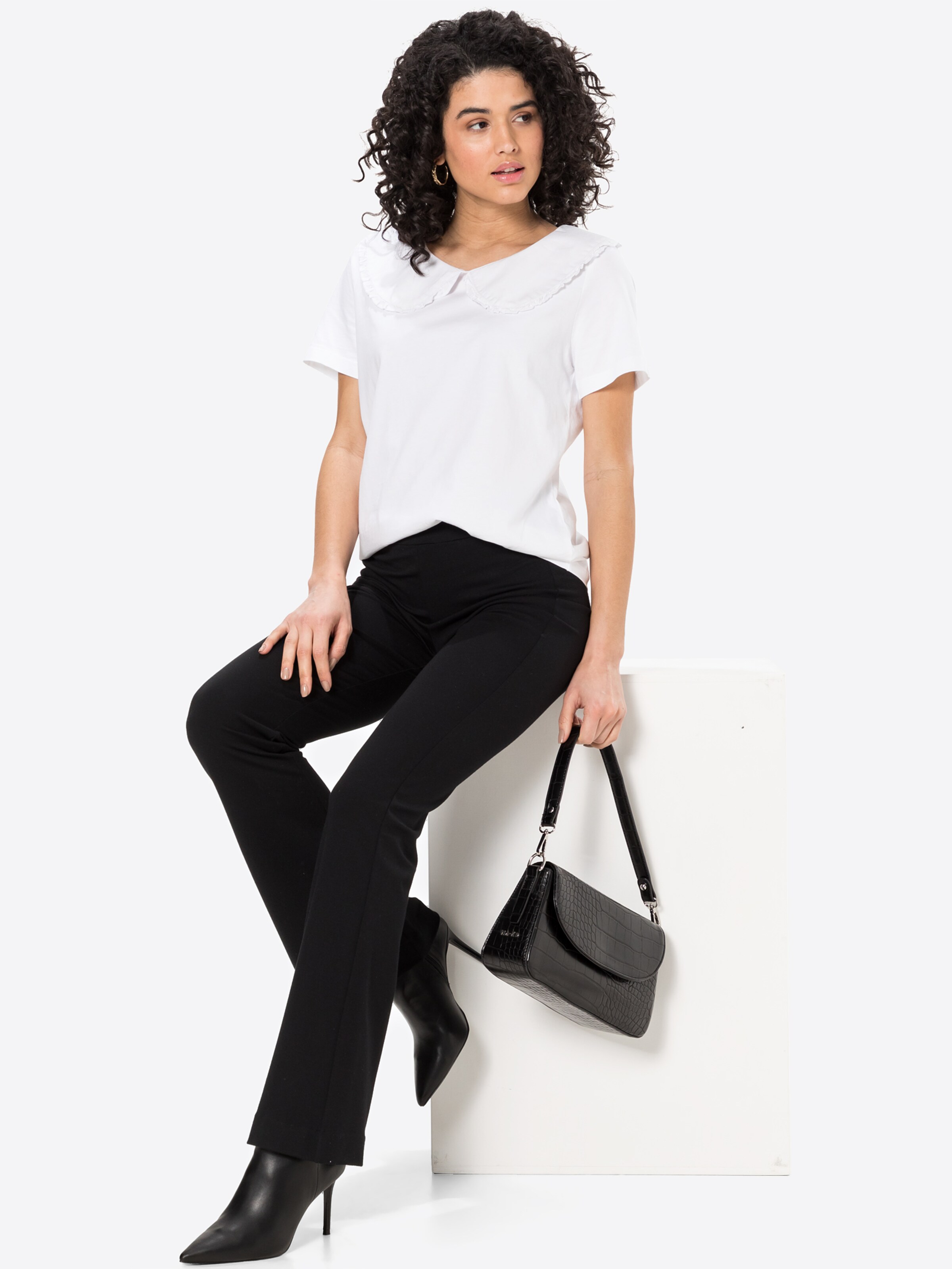 Frauen Shirts & Tops EDC BY ESPRIT Shirt 'Anglai' in Weiß - UX46816 Frauen Shirts & Tops EDC BY ESPRIT Shirt 'Anglai' in Weiß - UX46816