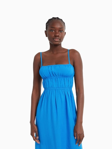 Bershka Zomerjurk in Blauw: voorkant