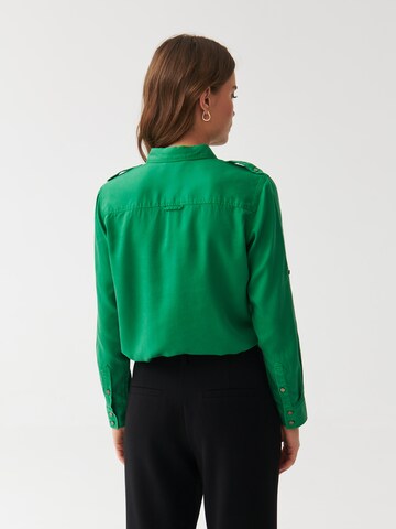 Bluză 'KORSANA' de la TATUUM pe verde