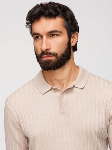 Ombre Shirt in Beige