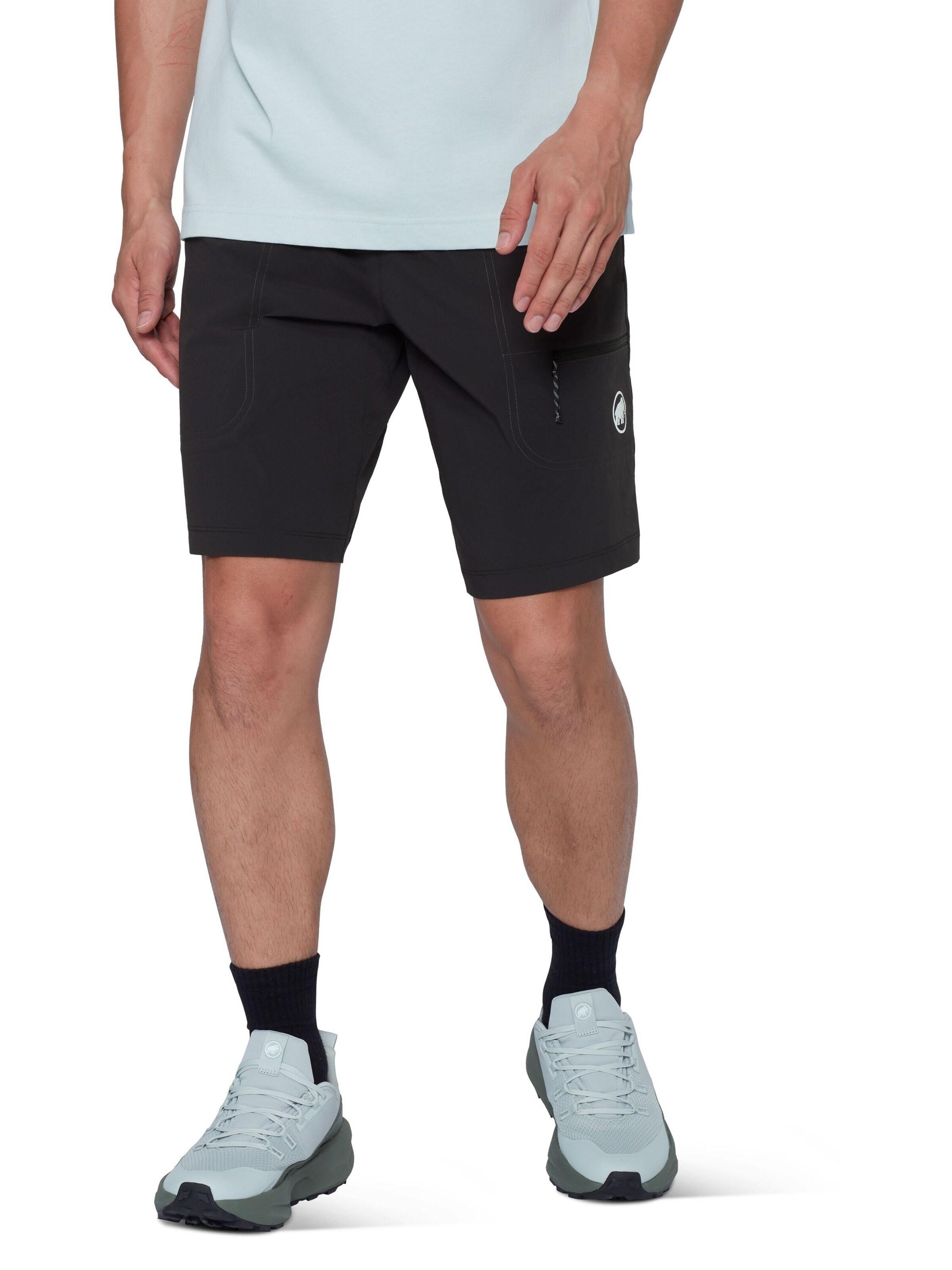 MAMMUT Regular Outdoor Pants in Black: front