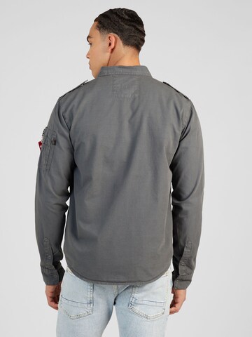 ALPHA INDUSTRIES Regular Fit Overgangsjakke 'Urban Military' i grå