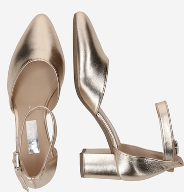 GABOR Slingback Pumps in Gold