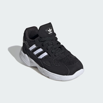 ADIDAS ORIGINALS - Zapatillas deportivas 'Falcon' en negro