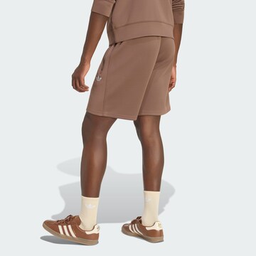 ADIDAS ORIGINALS Regular Broek 'Trefoil Essentials' in Bruin