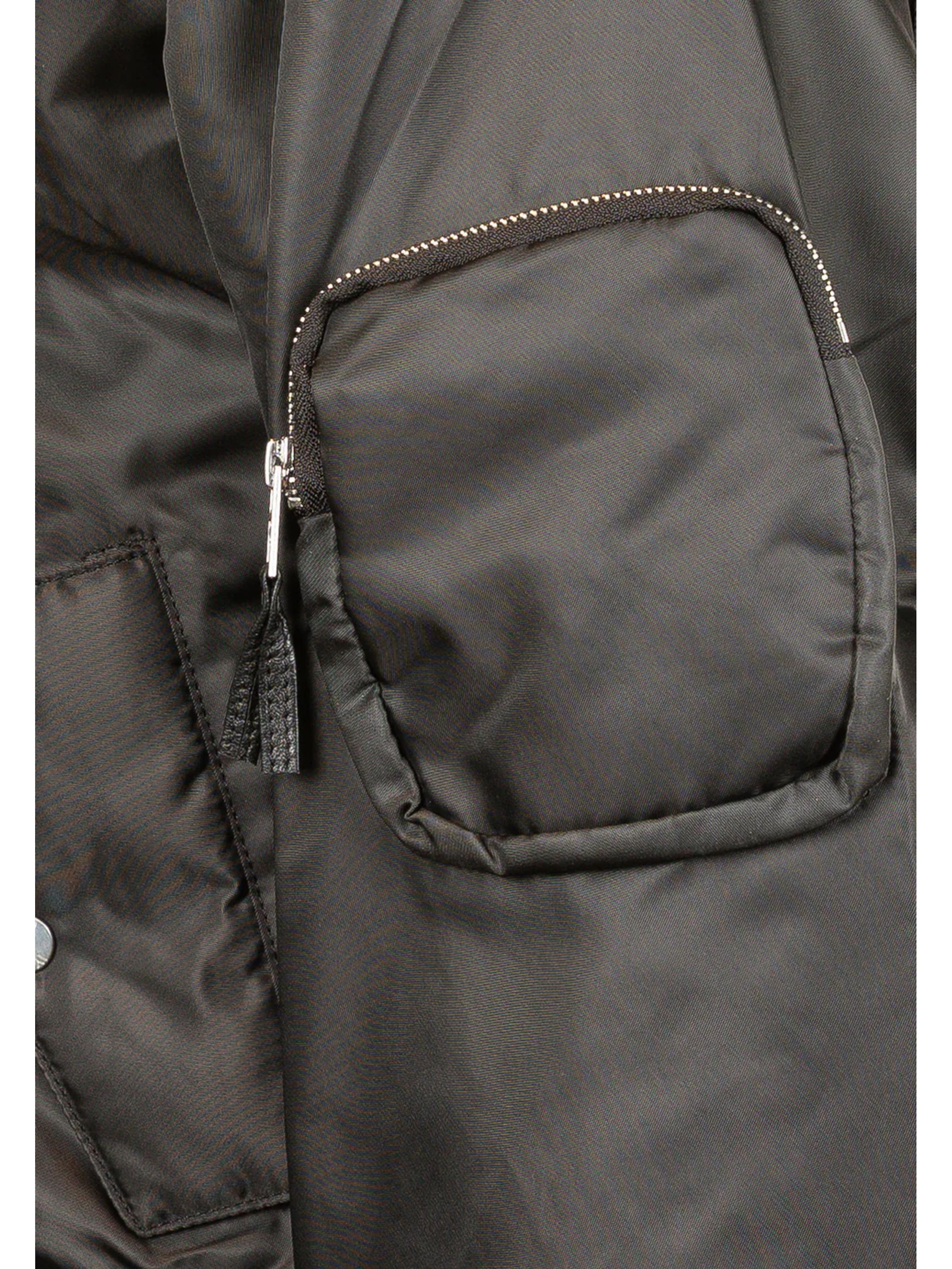 Veste mi-saison 'IYJulian' IYITO en noir