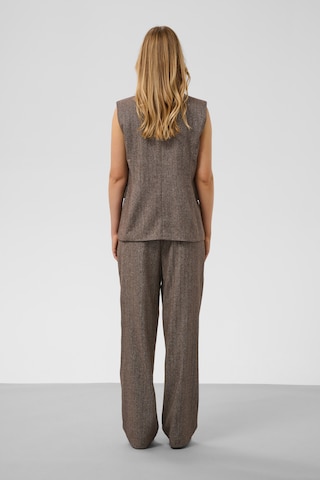 SOAKED IN LUXURY Loosefit Kalhoty 'Kango' – hnědá