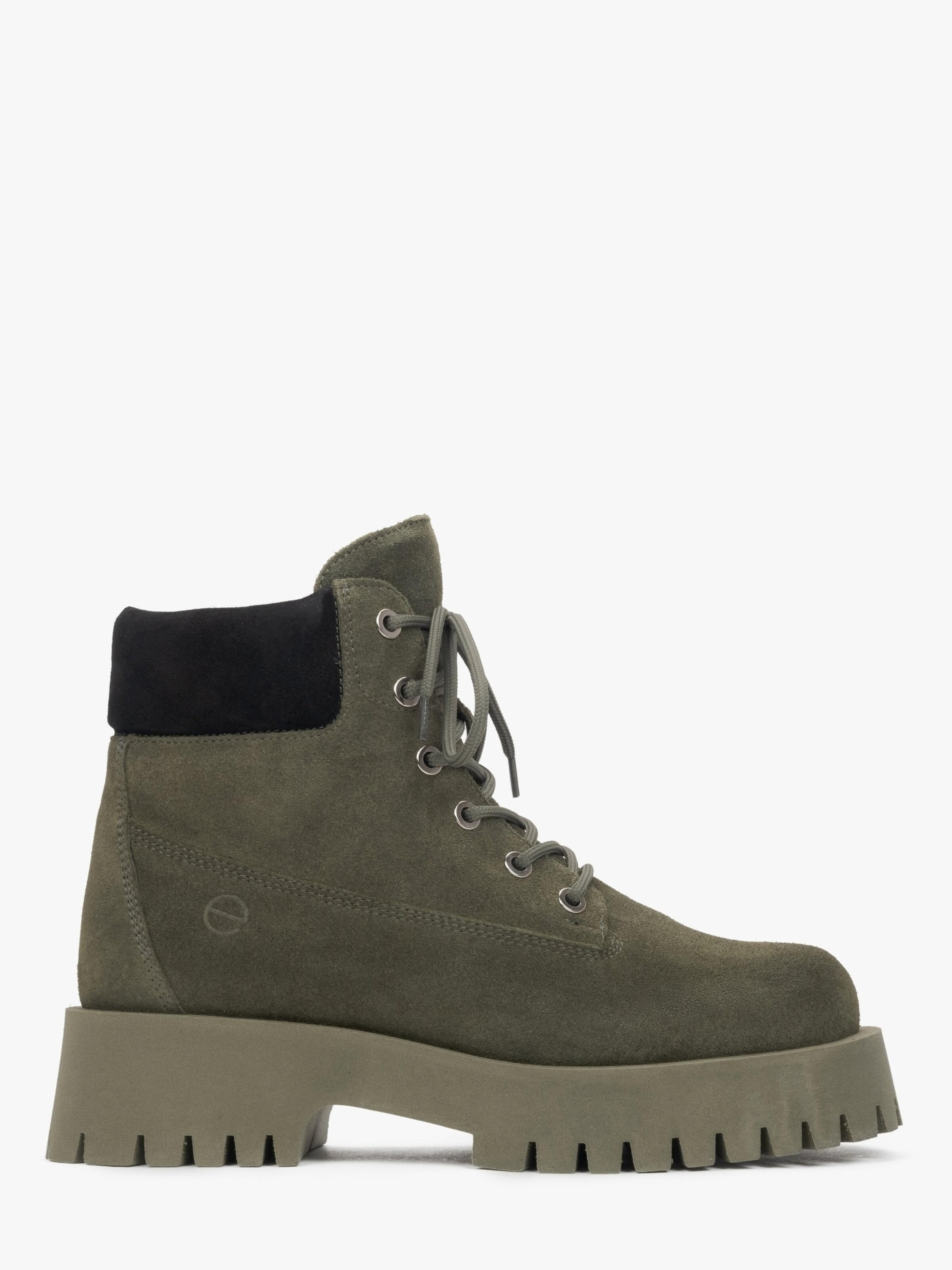 Estro Booties '09-3329' in Green: front