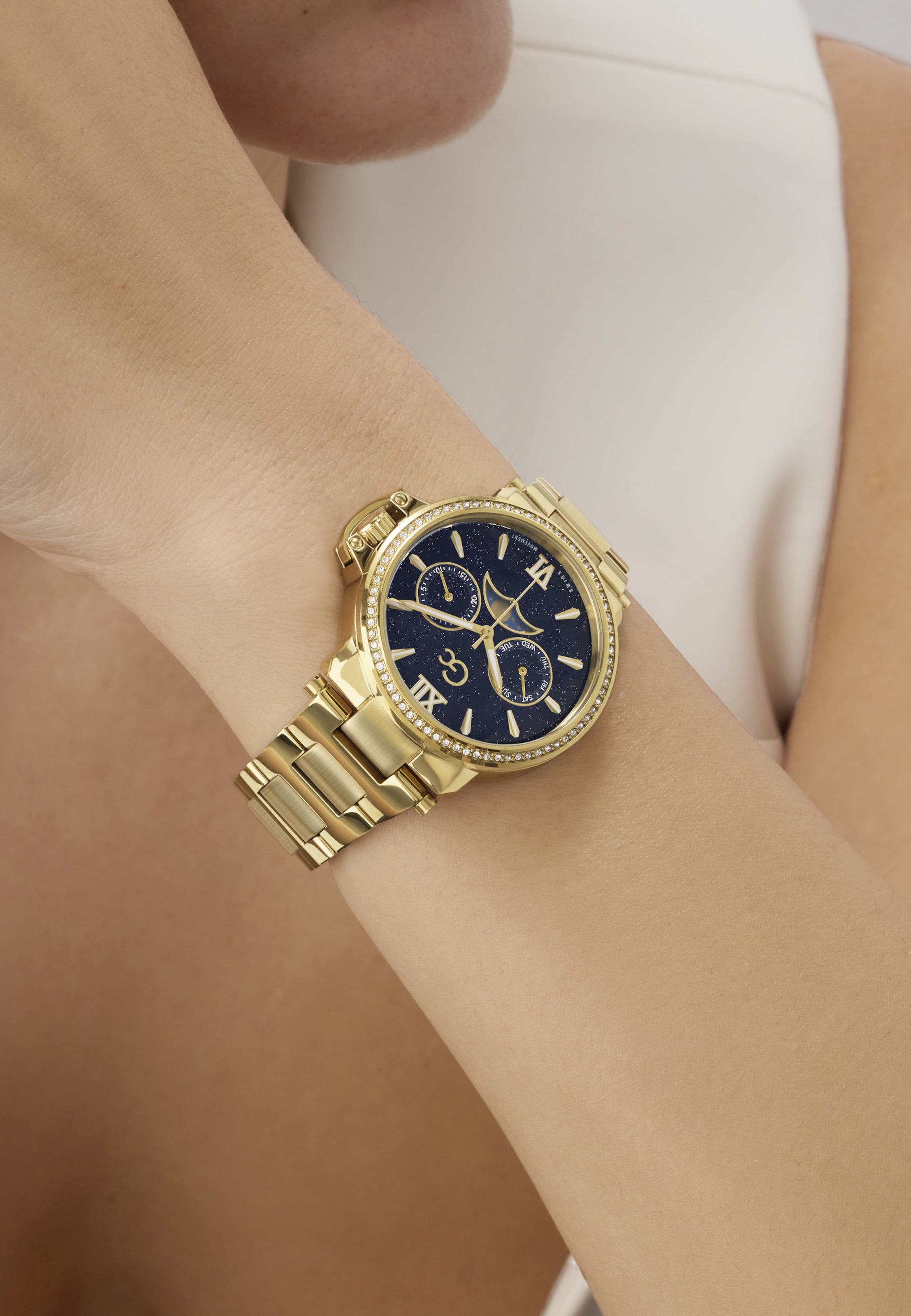 Gc Analog watch in Gold