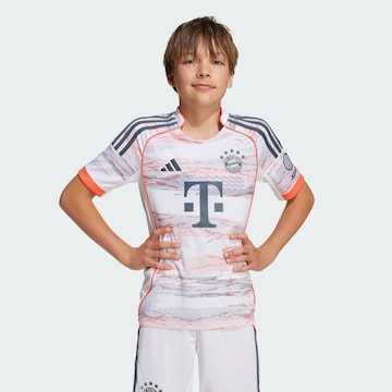 ADIDAS PERFORMANCE Λειτουργικό μπλουζάκι 'FC Bayern München 2025/2026' σε λευκό