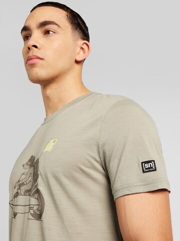 super.natural Performance Shirt 'NAKED BEAR' in Grey