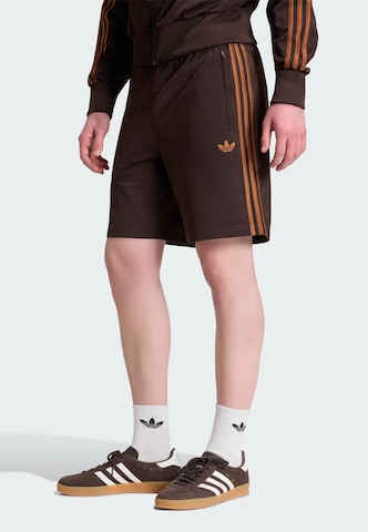 ADIDAS ORIGINALS - regular Pantalón 'Firebird' en marrón: frente