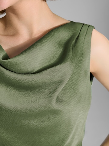 Robe de cocktail SWING en vert