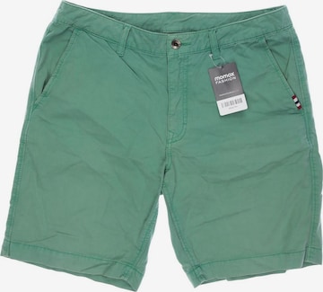 NAPAPIJRI Shorts in 33 in Green: front