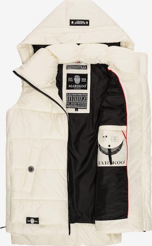 Gilet 'Zarinaa' MARIKOO en blanc