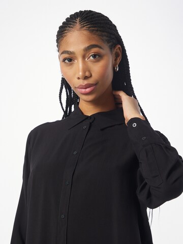 Lindex - Blusa 'Jane' en negro