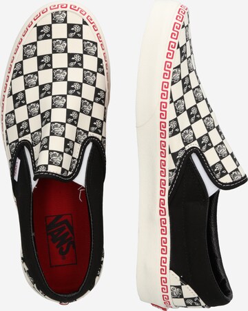 Scarpa slip-on di VANS in nero