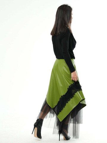 Metamorphoza Rok in Groen