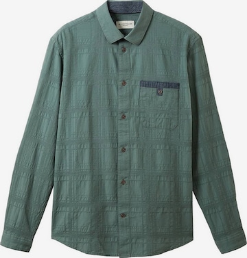 TOM TAILOR Men + Regular fit Button Up Shirt in Green: front