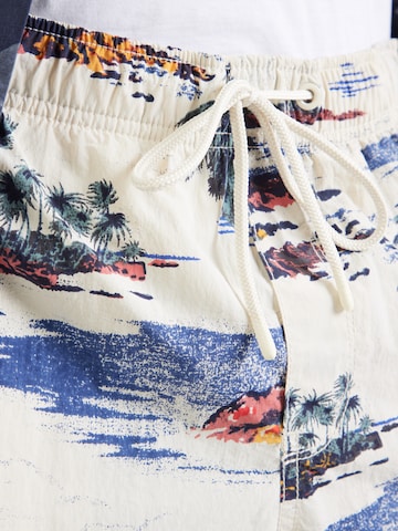 GAP Loosefit Σορτσάκι-μαγιό σε λευκό