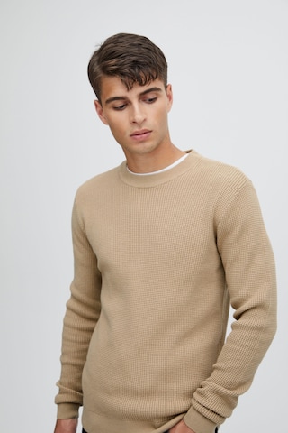 Casual Friday Pullover in Beige