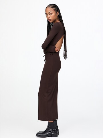 Robe Pull&Bear en marron