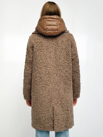 Funk since 1776 Winter Coat in Brown