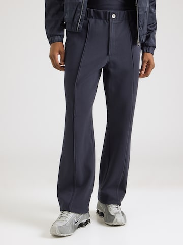 GUESS Regular Pants in Blue: front