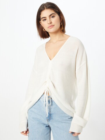 NA-KD Sweater 'Anika Teller' in White: front