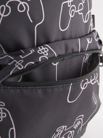 Rucsac de la Next pe negru