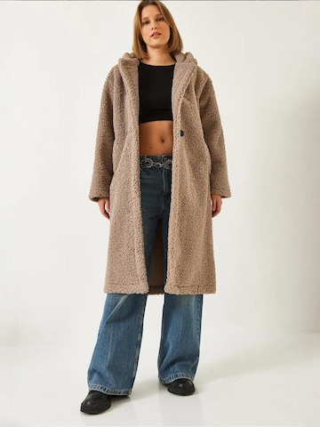 Bianco Lucci - Sobretudo meia-estação em castanho: frente