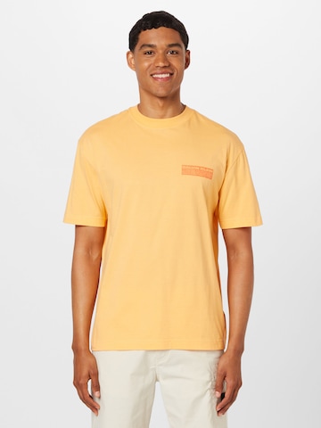 Calvin Klein Jeans T-shirt i orange: framsida