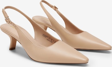 Dream Pairs Pumps in Beige: front