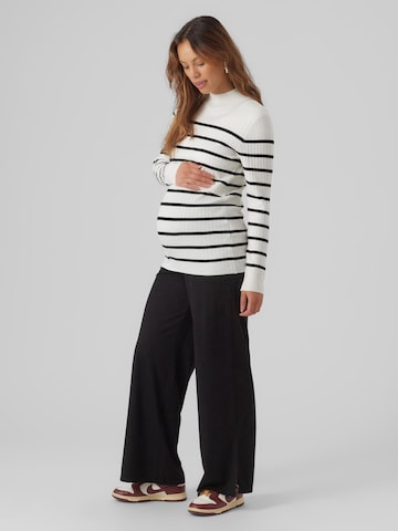 MAMALICIOUS Wide leg Trousers 'CHRISSY' in Black